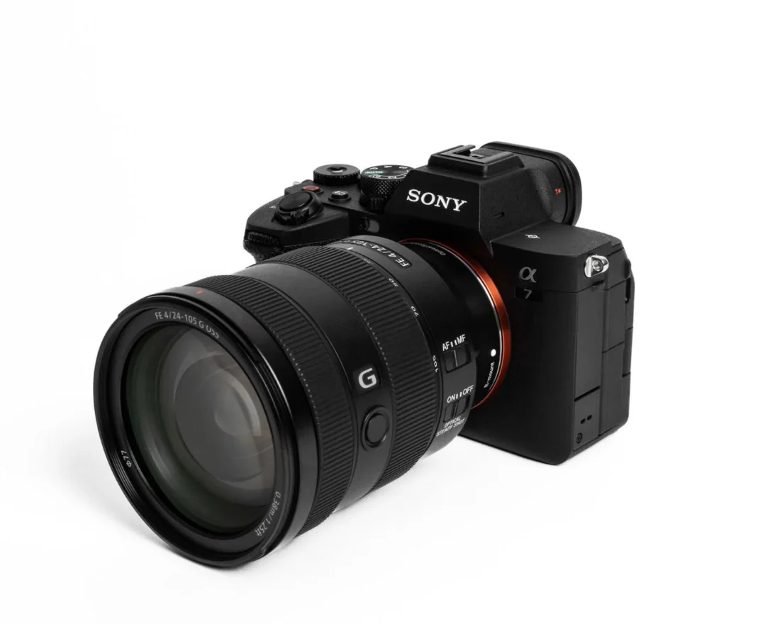 Sony A7 IV + 24-105mm Lens